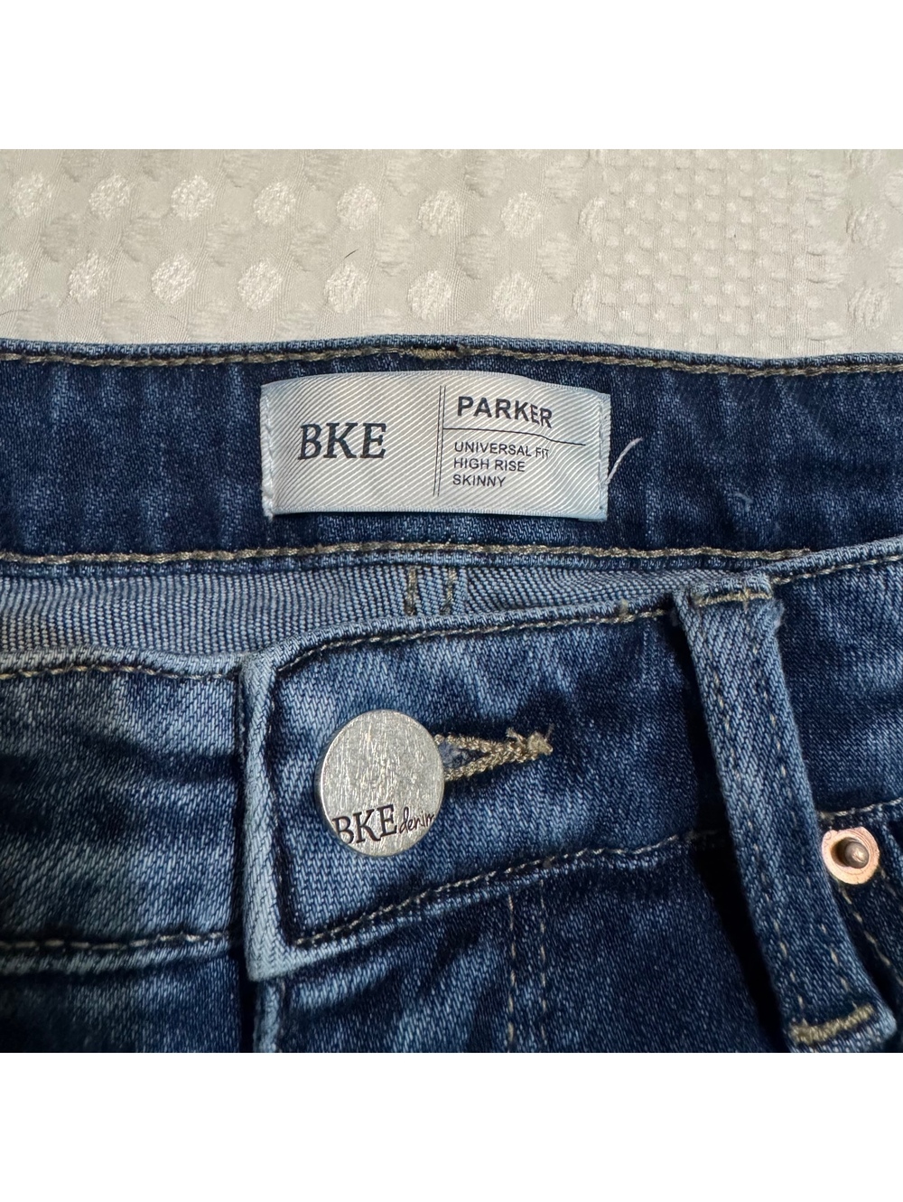 BKE Parker Women’s 31 High Rise Skinny Jeans Distressed Ripped Raw Hem Blue